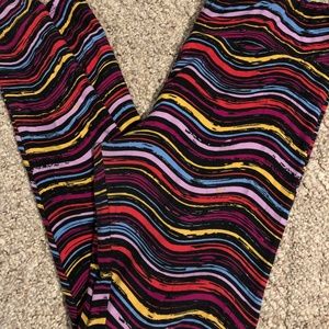 LuLaRoe - Colorful Wave Leggings (TC)